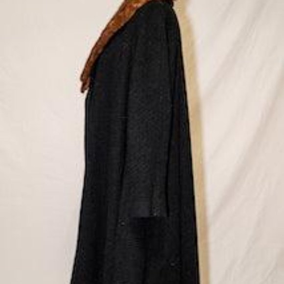 Hard to Find Vintage Lilli Ann Wool Coat - Picture 3 of 5